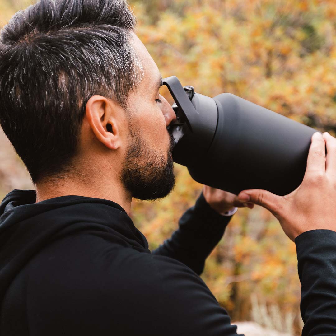 Hydrojug 64oz Sport Bottle Black | lVnFMpHzMh8