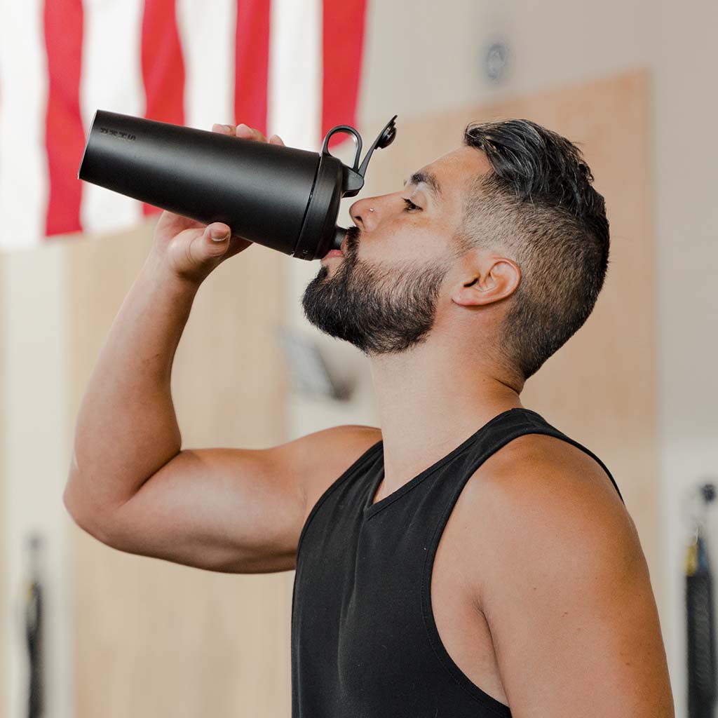 Hydrojug Stainless Steel 24oz Shaker Bottle Black | T1BqdGKNGId